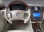 Cadillac DTS 2005 года